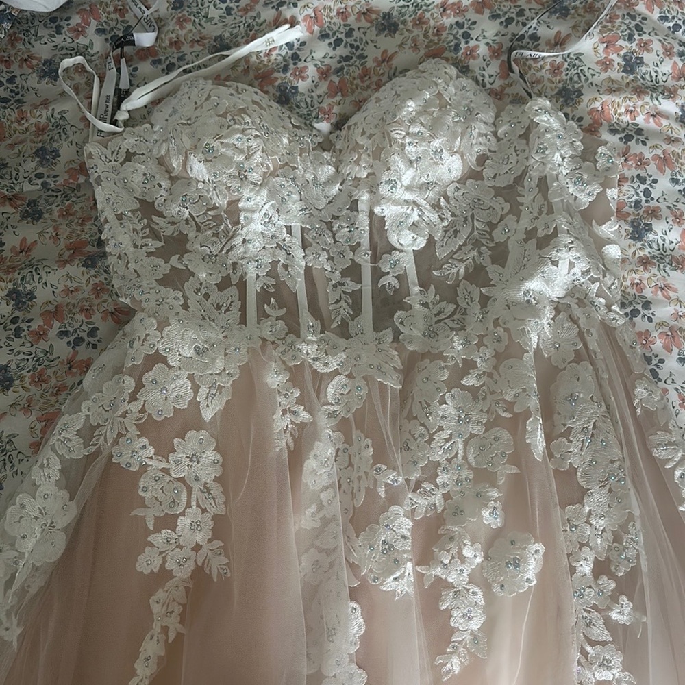 Prom Dress - Picture 2 of 10